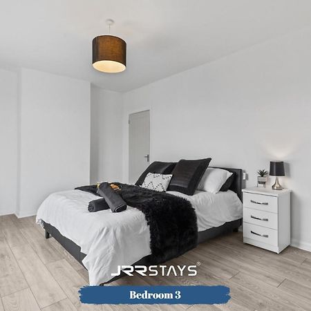 Nuneaton - Ideal 3 Bedroom, Wi-Fi Parking, Sleeps 6 - Jrr Stays المظهر الخارجي الصورة