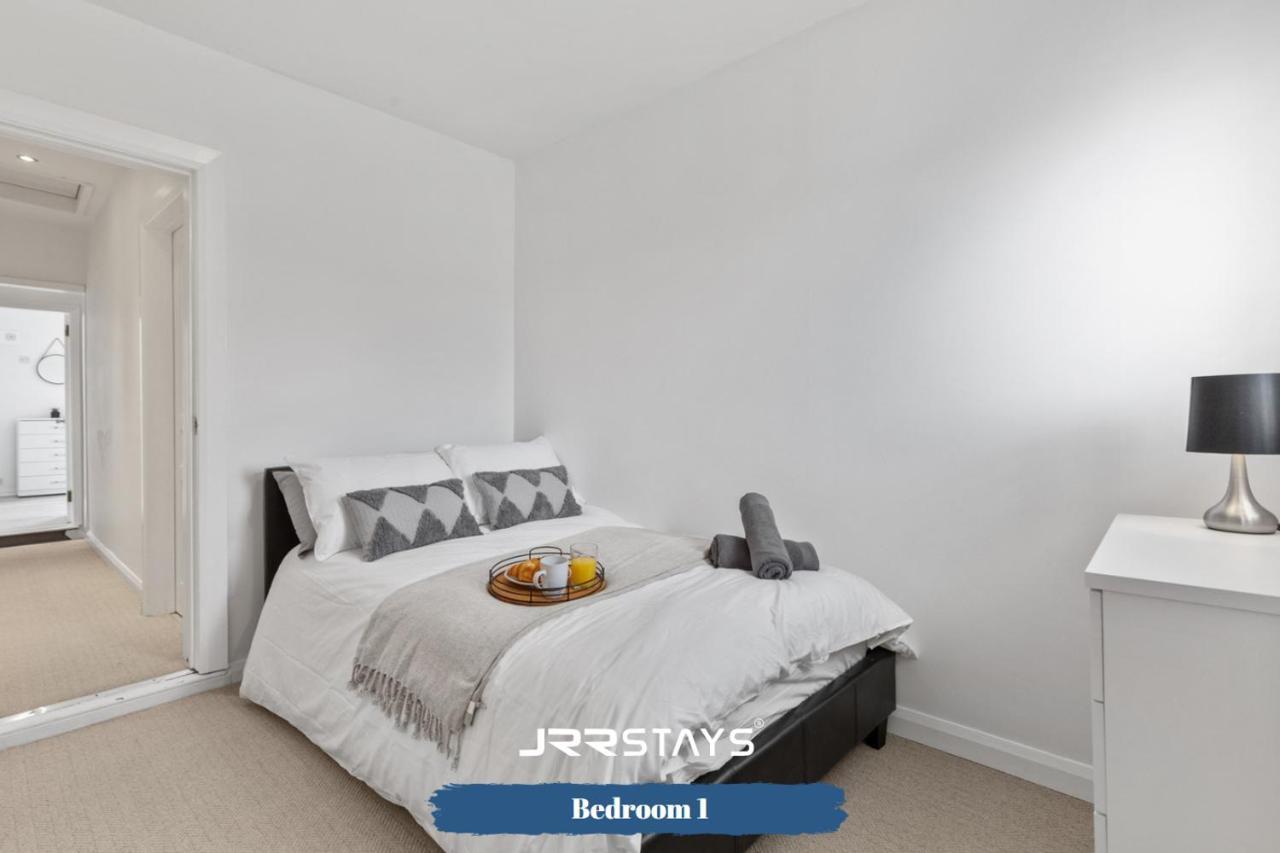 Nuneaton - Ideal 3 Bedroom, Wi-Fi Parking, Sleeps 6 - Jrr Stays المظهر الخارجي الصورة