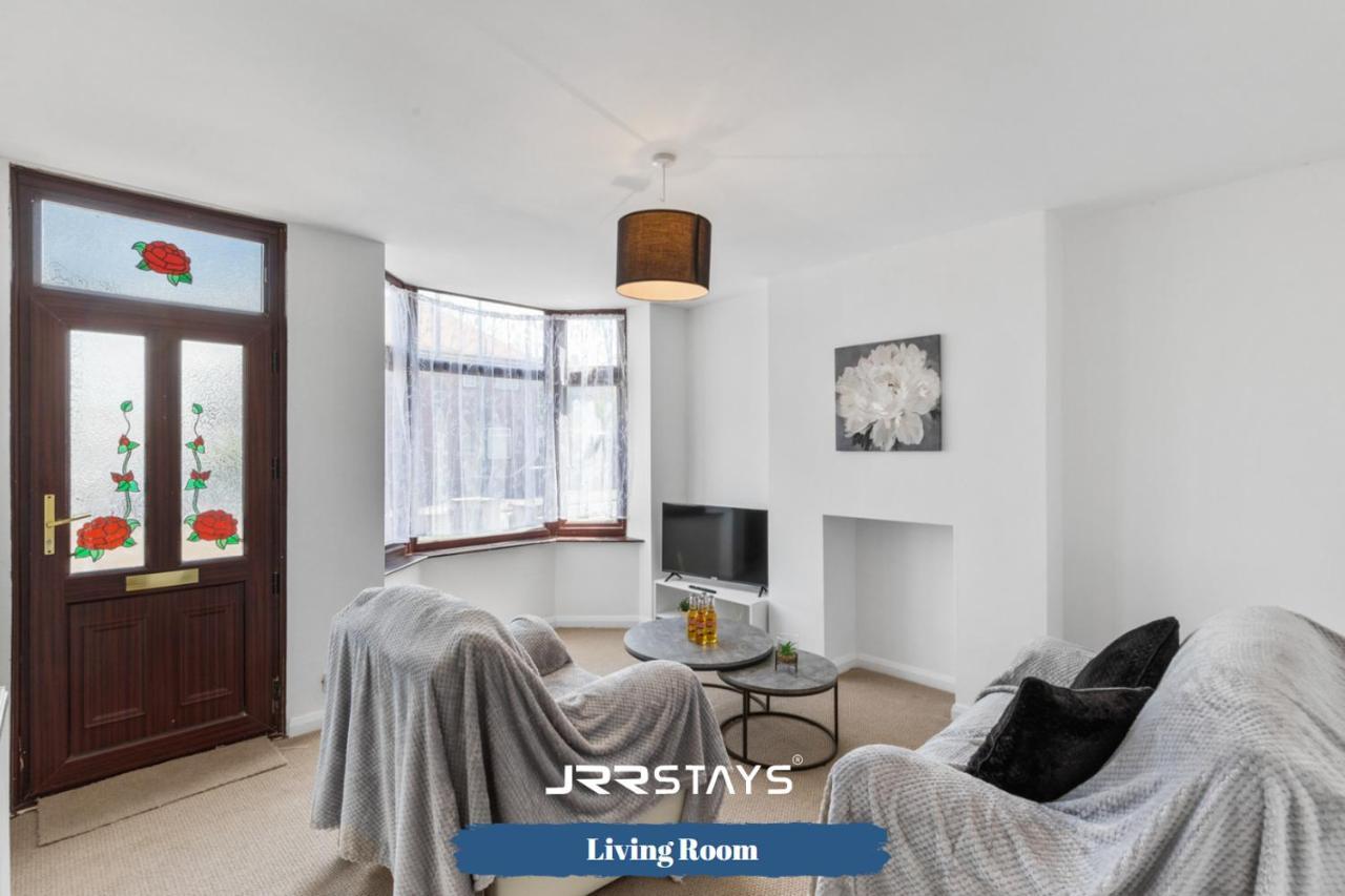 Nuneaton - Ideal 3 Bedroom, Wi-Fi Parking, Sleeps 6 - Jrr Stays المظهر الخارجي الصورة