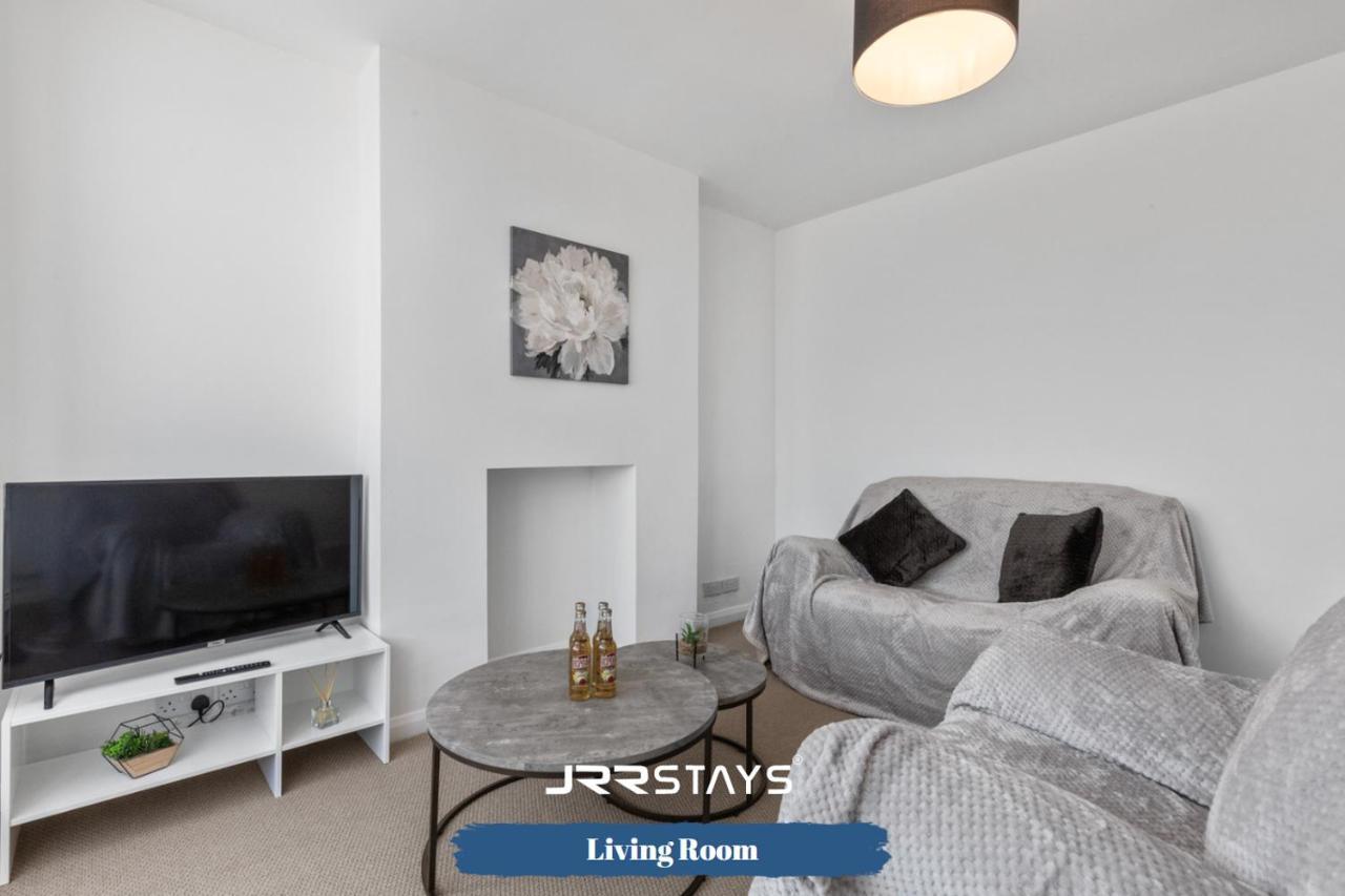 Nuneaton - Ideal 3 Bedroom, Wi-Fi Parking, Sleeps 6 - Jrr Stays المظهر الخارجي الصورة